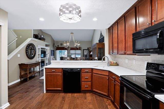 16780 Loch Circle, Noblesville, IN 46060