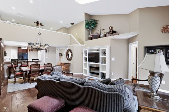 16780 Loch Circle, Noblesville, IN 46060
