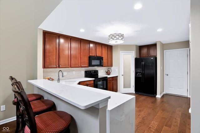 16780 Loch Circle, Noblesville, IN 46060