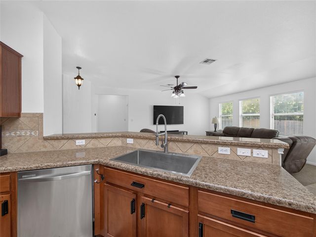 7818 Squirrel Hollow DR, Georgetown, TX 78628