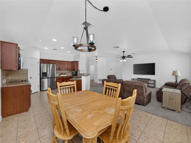 7818 Squirrel Hollow DR, Georgetown, TX 78628
