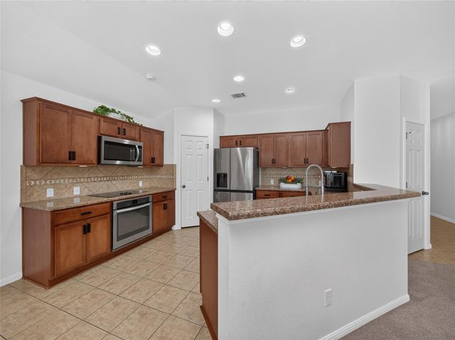 7818 Squirrel Hollow DR, Georgetown, TX 78628