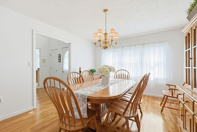 8 Aspen Way 8, Franklin, MA 02038