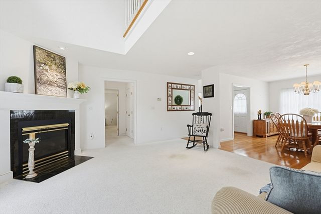 8 Aspen Way 8, Franklin, MA 02038