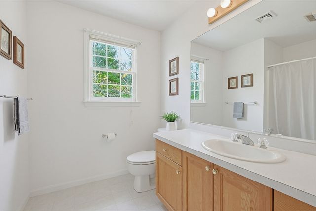 8 Aspen Way 8, Franklin, MA 02038