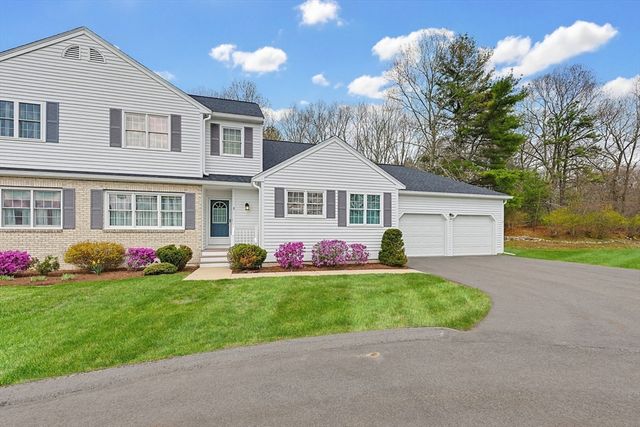 8 Aspen Way 8, Franklin, MA 02038