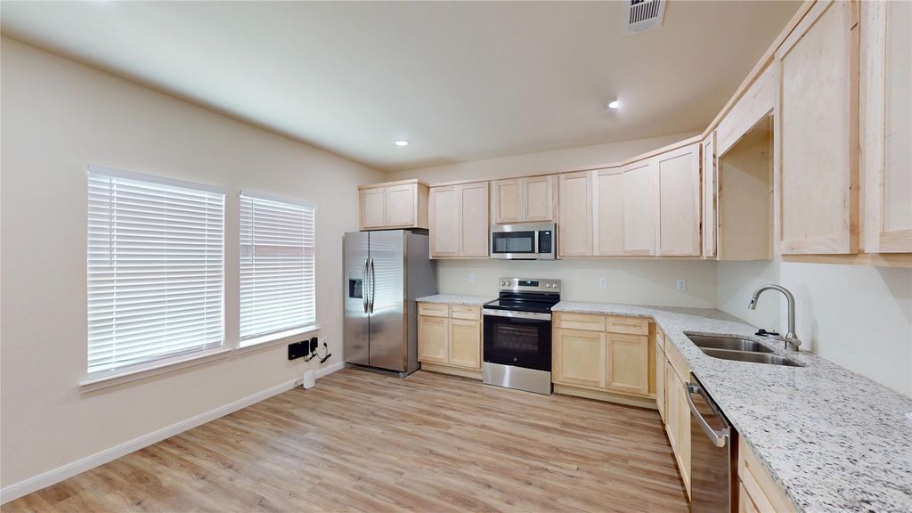 18636 Doubletree Drive, Justin, TX 76247 — photo 5