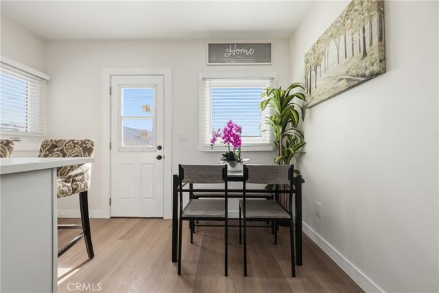 1550 w 70th St, Los Angeles, CA 90047