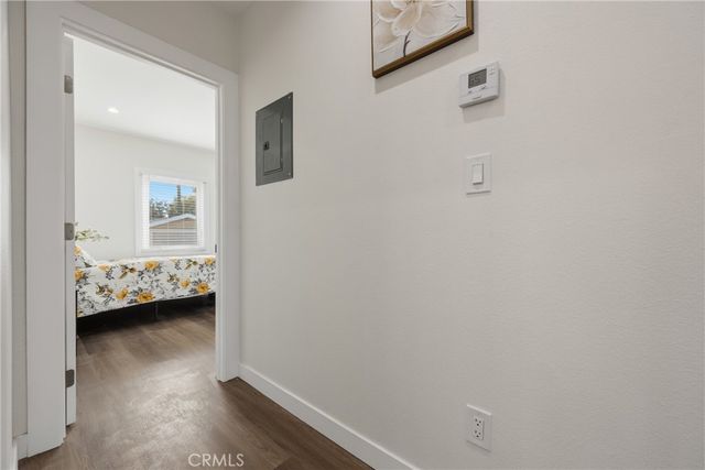 1550 w 70th St, Los Angeles, CA 90047