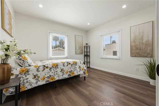 1550 w 70th St, Los Angeles, CA 90047