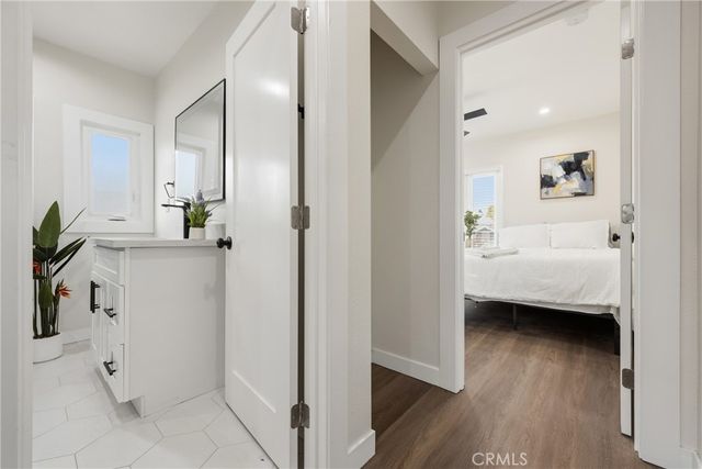 1550 w 70th St, Los Angeles, CA 90047