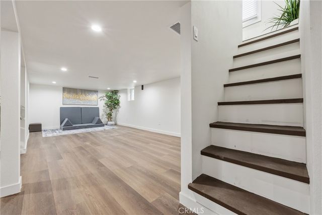 1550 w 70th St, Los Angeles, CA 90047