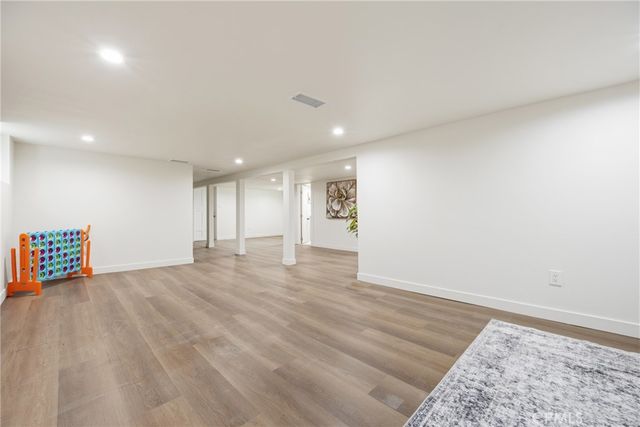 1550 w 70th St, Los Angeles, CA 90047