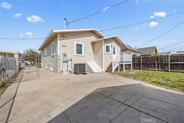 1550 w 70th St, Los Angeles, CA 90047