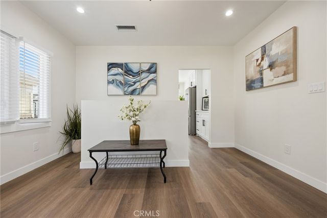 1550 w 70th St, Los Angeles, CA 90047