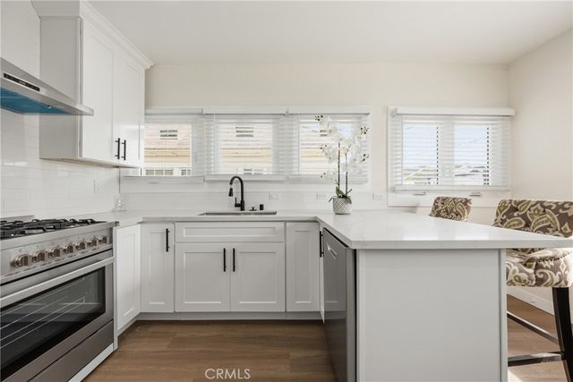 1550 w 70th St, Los Angeles, CA 90047