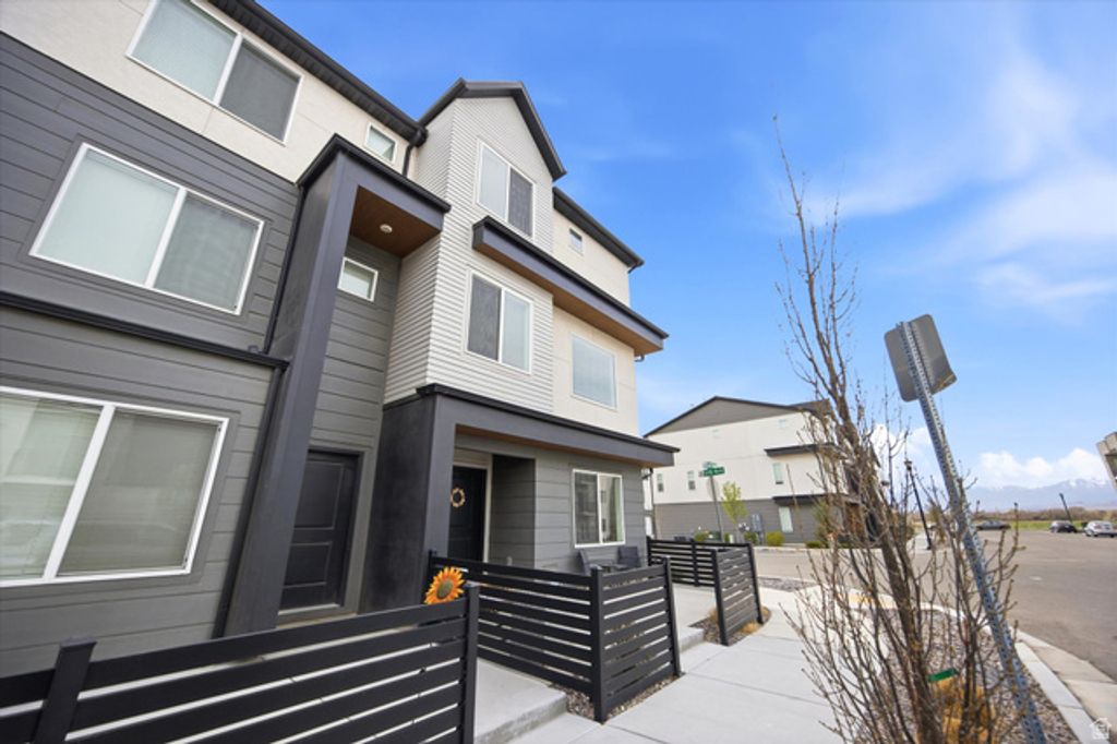 Image 3 of property listing at 1138 W 310 S, American Fork, UT 84003