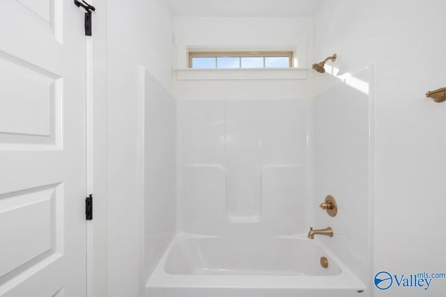 13847 Goff Drive, Athens, AL 35611