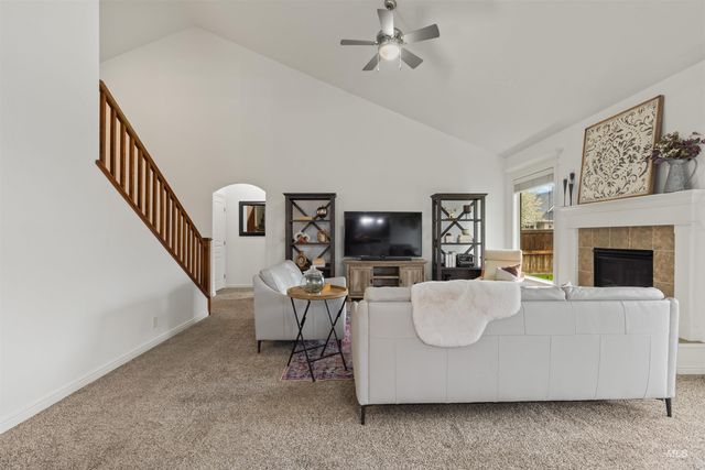 891 E Silver Torch St, Meridian, ID 83646