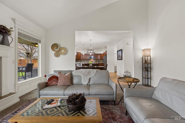 891 E Silver Torch St, Meridian, ID 83646