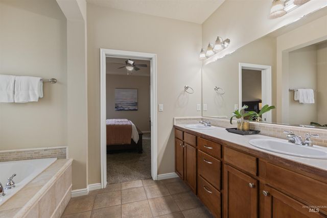 891 E Silver Torch St, Meridian, ID 83646