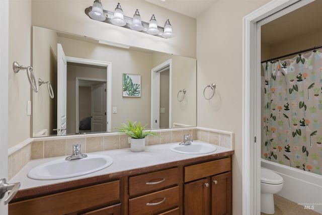 891 E Silver Torch St, Meridian, ID 83646