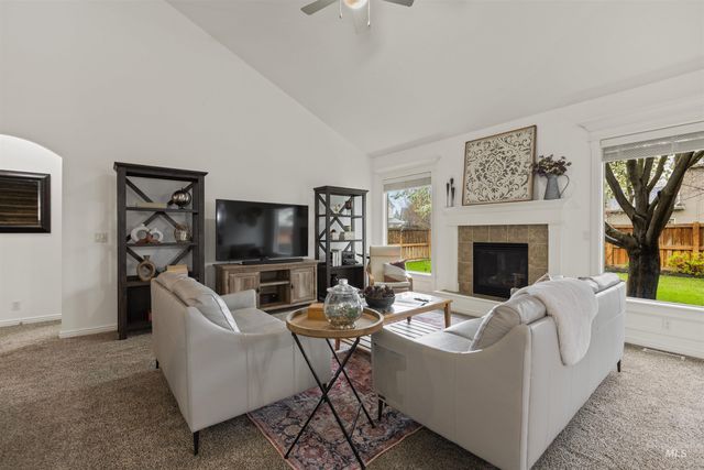 891 E Silver Torch St, Meridian, ID 83646