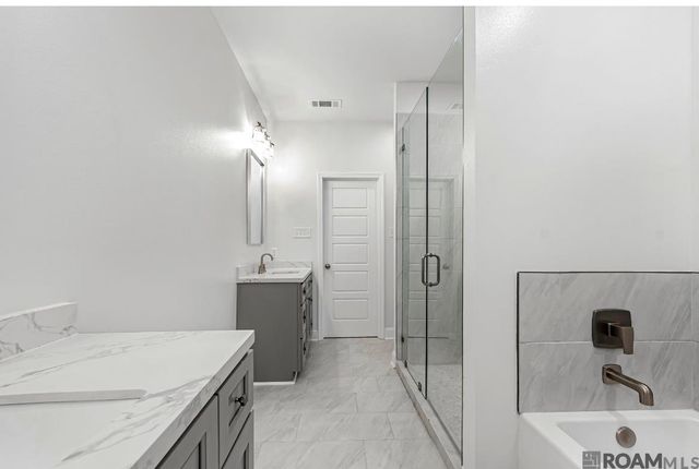 1347 Texas Ave, Baker, LA 70714