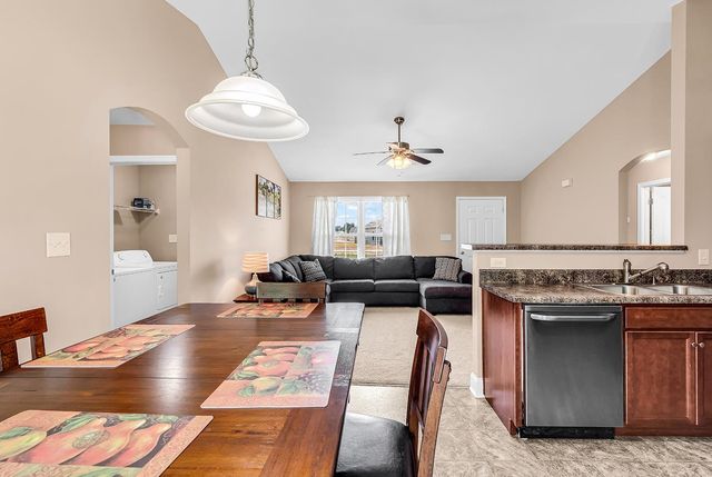 201 Cottage Creek Circle, Conway, SC 29527