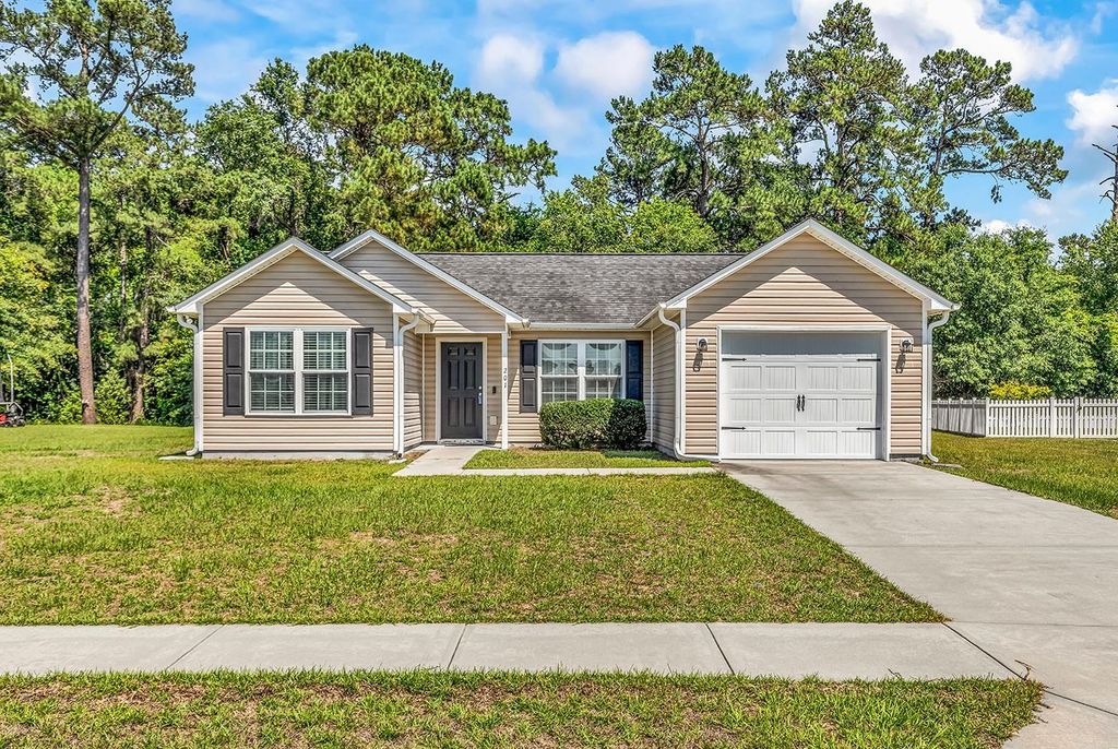 201 Cottage Creek Circle, Conway, SC 29527