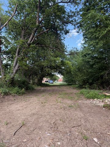 118 Jim Street, Waxahachie, TX 75165