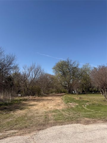 118 Jim Street, Waxahachie, TX 75165