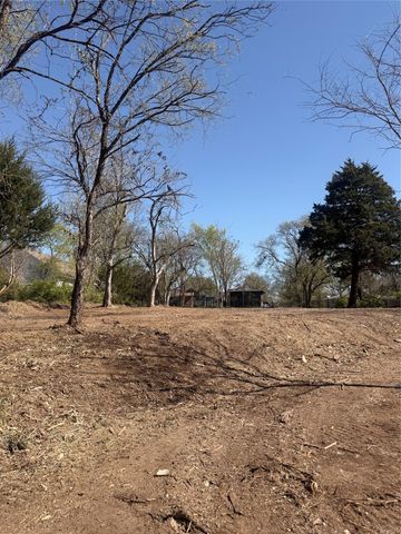 118 Jim Street, Waxahachie, TX 75165