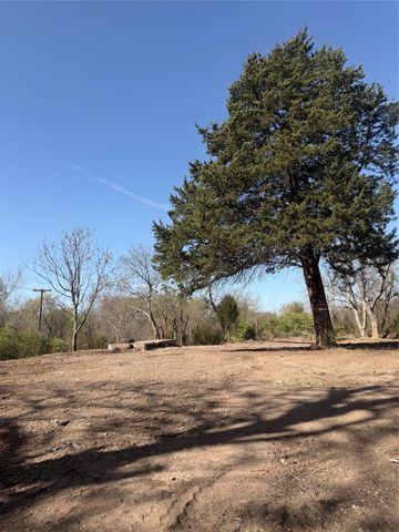 118 Jim Street, Waxahachie, TX 75165