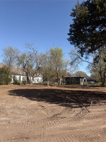 118 Jim Street, Waxahachie, TX 75165
