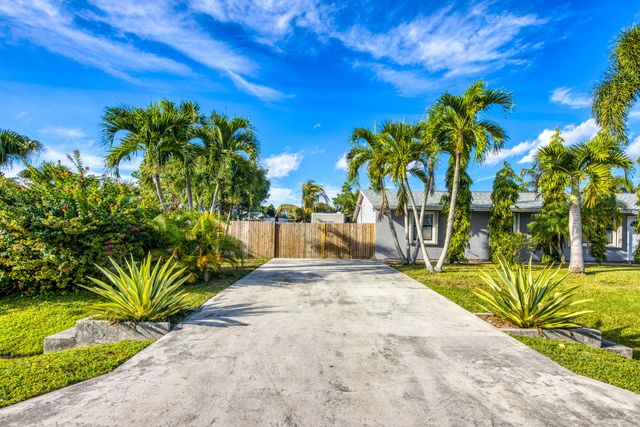 481 SW Voltair Terrace, Port St. Lucie, Port St Lucie, FL 34984