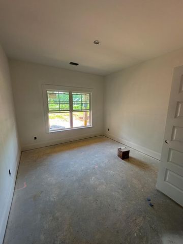 101 Chinaberry Street, Pine Mountain, GA 31822