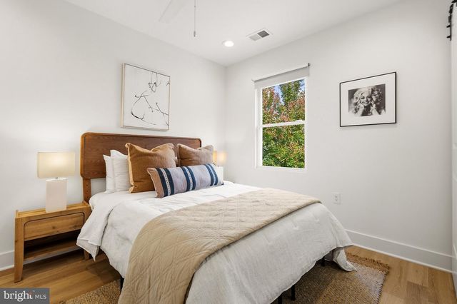 1711 LANG PL NE, Washington, DC 20002