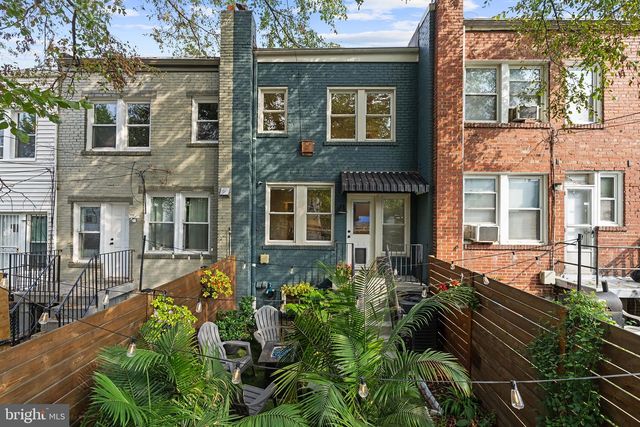 1711 LANG PL NE, Washington, DC 20002