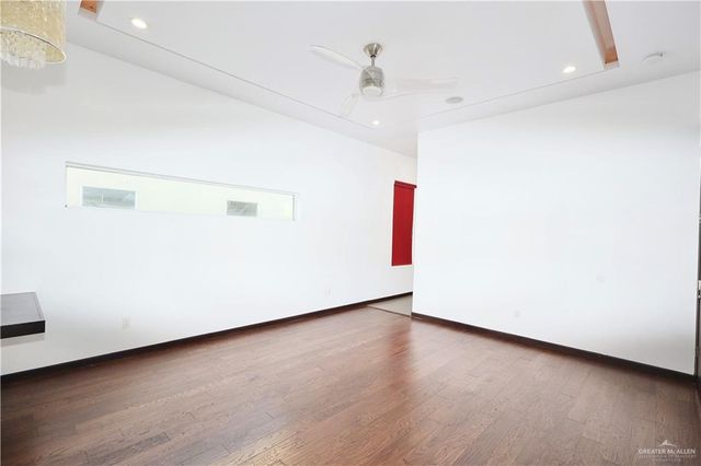 302 Grovewood Avenue, Mission, TX 78572