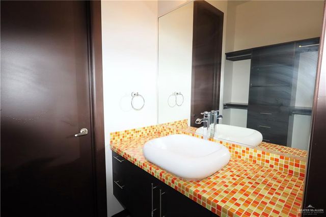 302 Grovewood Avenue, Mission, TX 78572