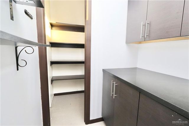 302 Grovewood Avenue, Mission, TX 78572