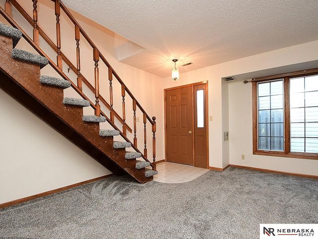 2905 Londonshire Court, Lincoln, NE 68516