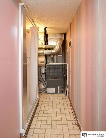 2905 Londonshire Court, Lincoln, NE 68516