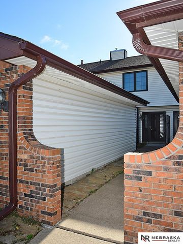 2905 Londonshire Court, Lincoln, NE 68516