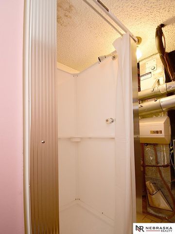 2905 Londonshire Court, Lincoln, NE 68516