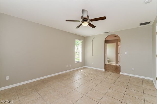 123 SW 29th TER, Cape Coral, FL 33914