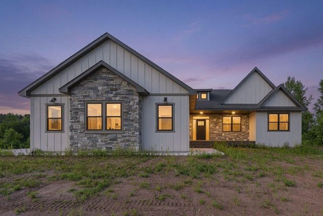 329 138th Avenue, Saint Joseph Twp, WI 54082