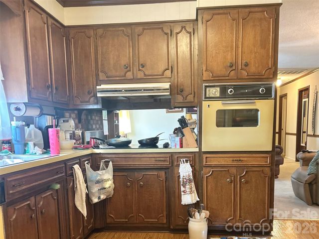 357 Pruitt Houser Street, Lincolnton, NC 28092