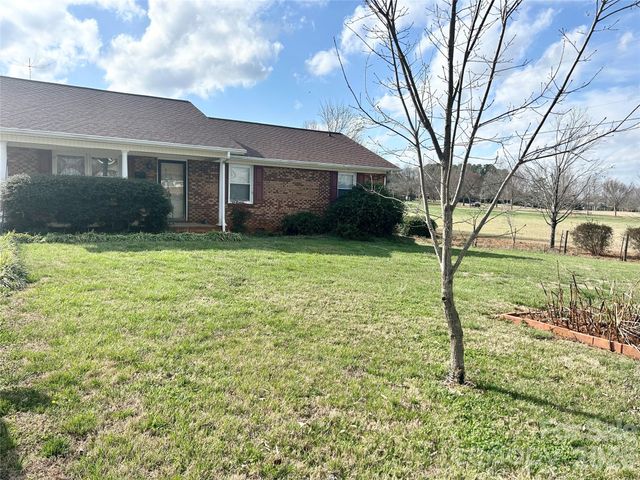 357 Pruitt Houser Street, Lincolnton, NC 28092